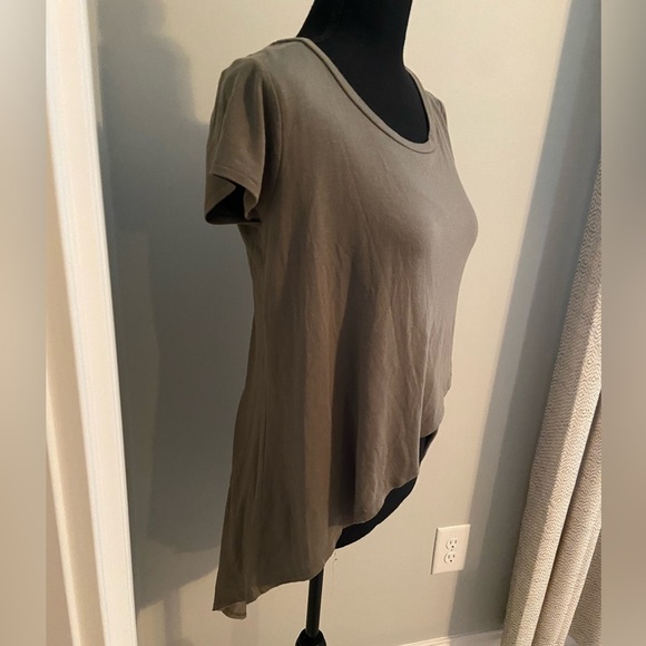 Dark green size small Express high low soft tshirt - Picture 1 of 5